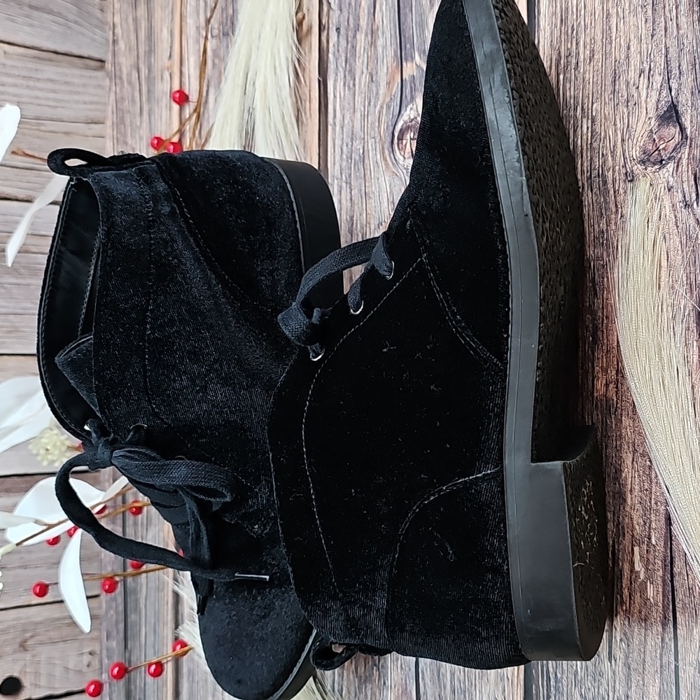 INDIGO RD BLACK VELVET LACE-UP ANKLE BOOTIES